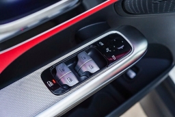 Mercedes-Benz GLC GLC 300 SUV 2026