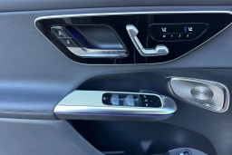 Mercedes-Benz GLC GLC 300 SUV 2026