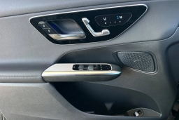 Mercedes-Benz GLC GLC 300 SUV 2026