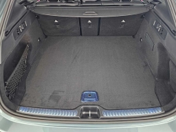 Mercedes-Benz GLC GLC 300 SUV 2026