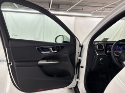 Mercedes-Benz GLC GLC 300 SUV 2026