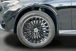 Mercedes-Benz GLC GLC 300 SUV 2026