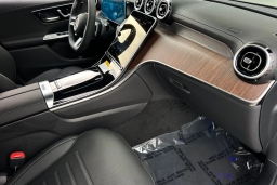 Mercedes-Benz GLC GLC 300 SUV 2026