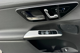 Mercedes-Benz GLC GLC 300 SUV 2026