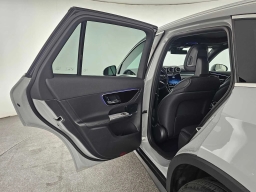 Mercedes-Benz GLC GLC 300 SUV 2026