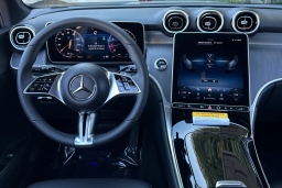 Mercedes-Benz GLC GLC 300 SUV 2026