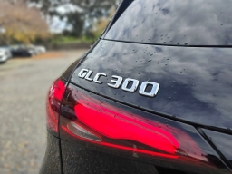 Mercedes-Benz GLC GLC 300 SUV 2026