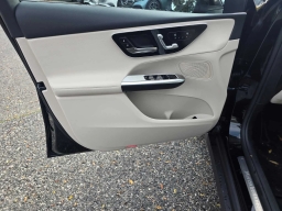 Mercedes-Benz GLC GLC 300 SUV 2026