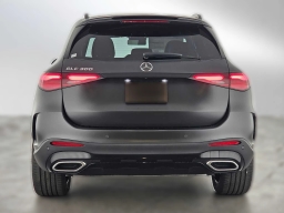 Mercedes-Benz GLC GLC 300 SUV 2026