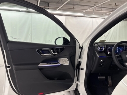 Mercedes-Benz GLC GLC 300 SUV 2026