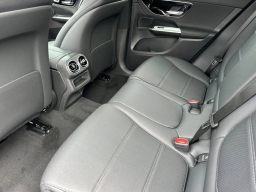 Mercedes-Benz GLC GLC 300 SUV 2026