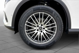 Mercedes-Benz GLC GLC 300 SUV 2025