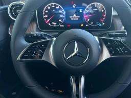 Mercedes-Benz GLC GLC 300 SUV 2026