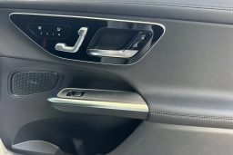 Mercedes-Benz GLC GLC 300 SUV 2026