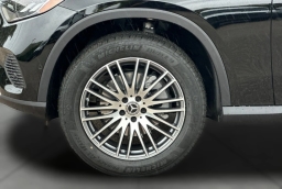 Mercedes-Benz GLC GLC 300 SUV 2026