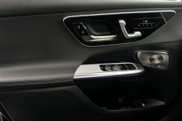 Mercedes-Benz GLC GLC 300 SUV 2026