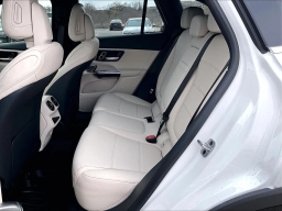 Mercedes-Benz GLC GLC 300 SUV 2026