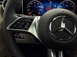 Mercedes-Benz GLC GLC 300 SUV 2026