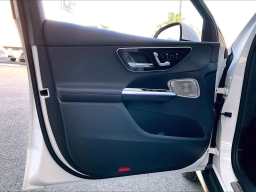 Mercedes-Benz GLC GLC 300 4MATIC SUV 2026