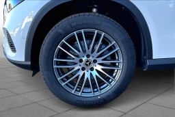 Mercedes-Benz GLC GLC 300 4MATIC SUV 2026