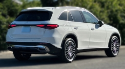 Mercedes-Benz GLC GLC 300 4MATIC SUV 2026