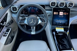 Mercedes-Benz GLC GLC 300 4MATIC SUV 2026