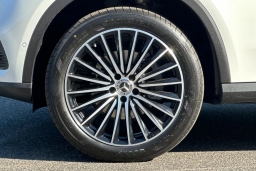 Mercedes-Benz GLC GLC 300 4MATIC SUV 2026