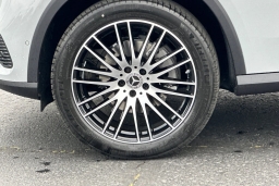 Mercedes-Benz GLC GLC 300 4MATIC SUV 2026