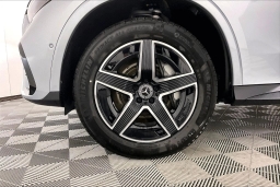 Mercedes-Benz GLC GLC 300 4MATIC SUV 2026