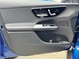 Mercedes-Benz GLC GLC 300 4MATIC SUV 2025