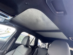 Mercedes-Benz GLC GLC 300 4MATIC SUV 2025