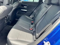 Mercedes-Benz GLC GLC 300 4MATIC SUV 2025