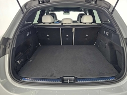 Mercedes-Benz GLC GLC 300 4MATIC SUV 2026