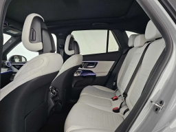 Mercedes-Benz GLC GLC 300 4MATIC SUV 2026