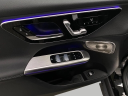 Mercedes-Benz GLC GLC 300 4MATIC SUV 2026