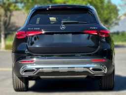 Mercedes-Benz GLC GLC 300 4MATIC SUV 2026