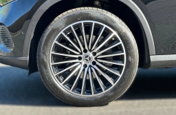 Mercedes-Benz GLC GLC 300 4MATIC SUV 2026