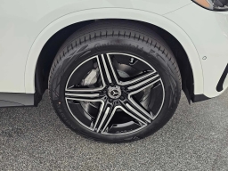 Mercedes-Benz GLC GLC 300 4MATIC SUV 2026