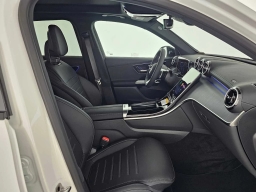 Mercedes-Benz GLC GLC 300 4MATIC SUV 2026