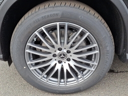 Mercedes-Benz GLC GLC 300 4MATIC SUV 2026