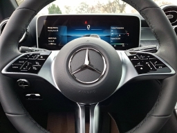 Mercedes-Benz GLC GLC 300 4MATIC SUV 2026