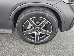 Mercedes-Benz GLC GLC 300 4MATIC SUV 2026