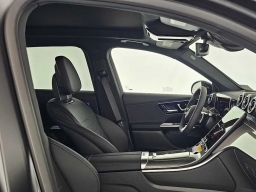 Mercedes-Benz GLC GLC 300 4MATIC SUV 2026