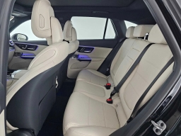 Mercedes-Benz GLC GLC 300 4MATIC SUV 2026