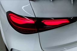 Mercedes-Benz GLC GLC 300 4MATIC SUV 2025