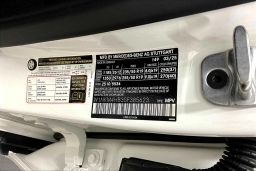 Mercedes-Benz GLC GLC 300 4MATIC SUV 2025