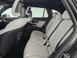 Mercedes-Benz GLC GLC 300 4MATIC SUV 2026