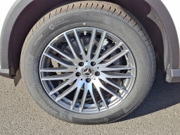 Mercedes-Benz GLC GLC 300 4MATIC SUV 2026