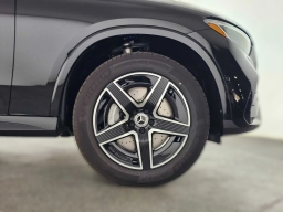Mercedes-Benz GLC GLC 300 4MATIC SUV 2026