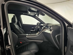 Mercedes-Benz GLC GLC 300 4MATIC SUV 2026